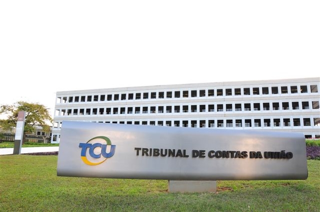 TCU adia novamente julgamento sobre desestatiza??o do Porto de Santos