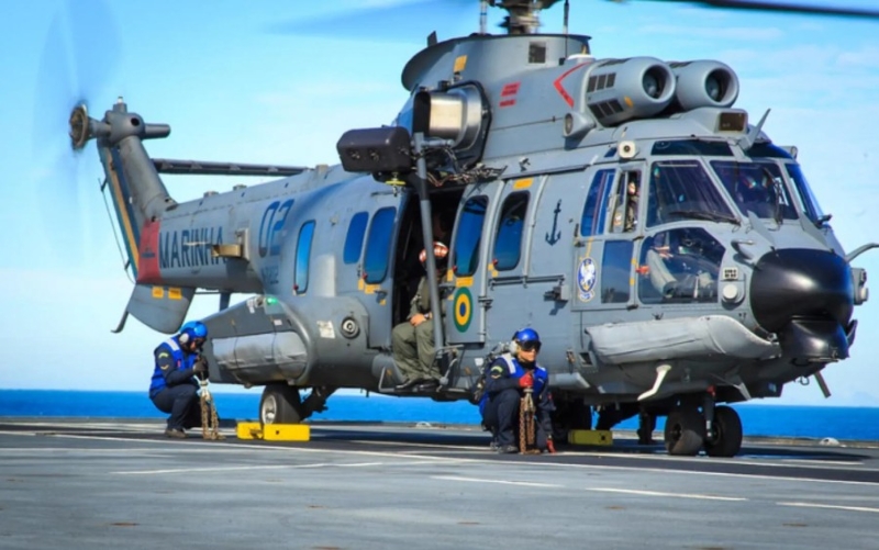 Helic?ptero da Marinha do Brasil sofre acidente em Goi?s-2